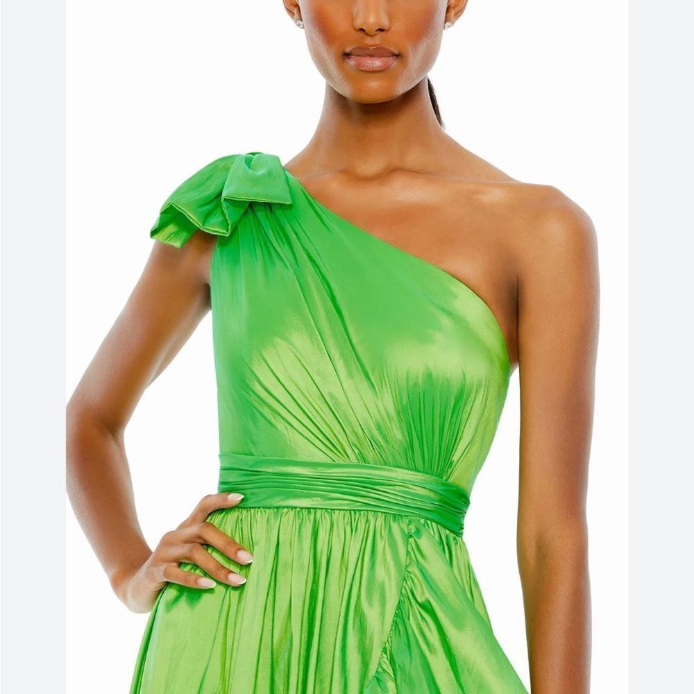 Mac Duggal 68027 NWT One Shoulder Bow Asymmetrical Hem Gown in Spring Green - Picture 5 of 6